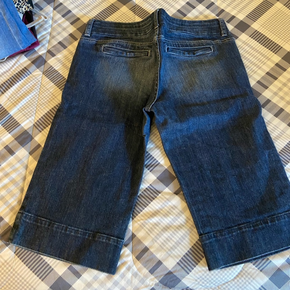 Capris - Picture 3 of 5